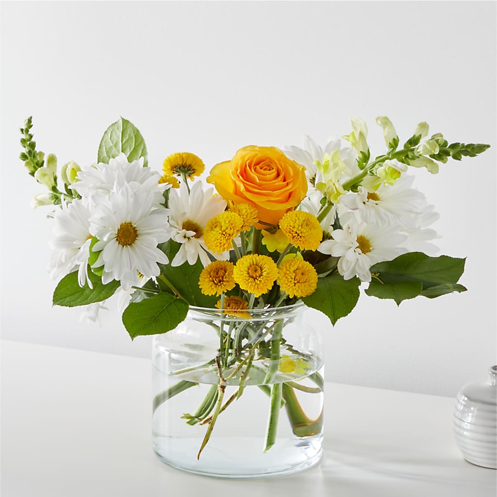 Sun Salutation Bouquet – ANITA'S FLOWERS AND ICE CREAM LLC, Passaic NJ