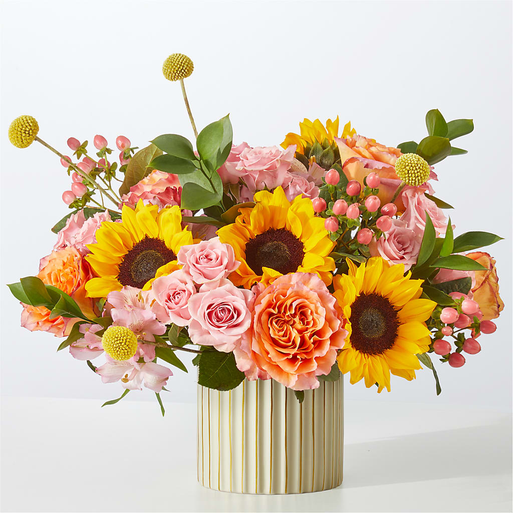 Sun's Out Bouquet – ANITA'S FLOWERS AND ICE CREAM LLC, Passaic NJ