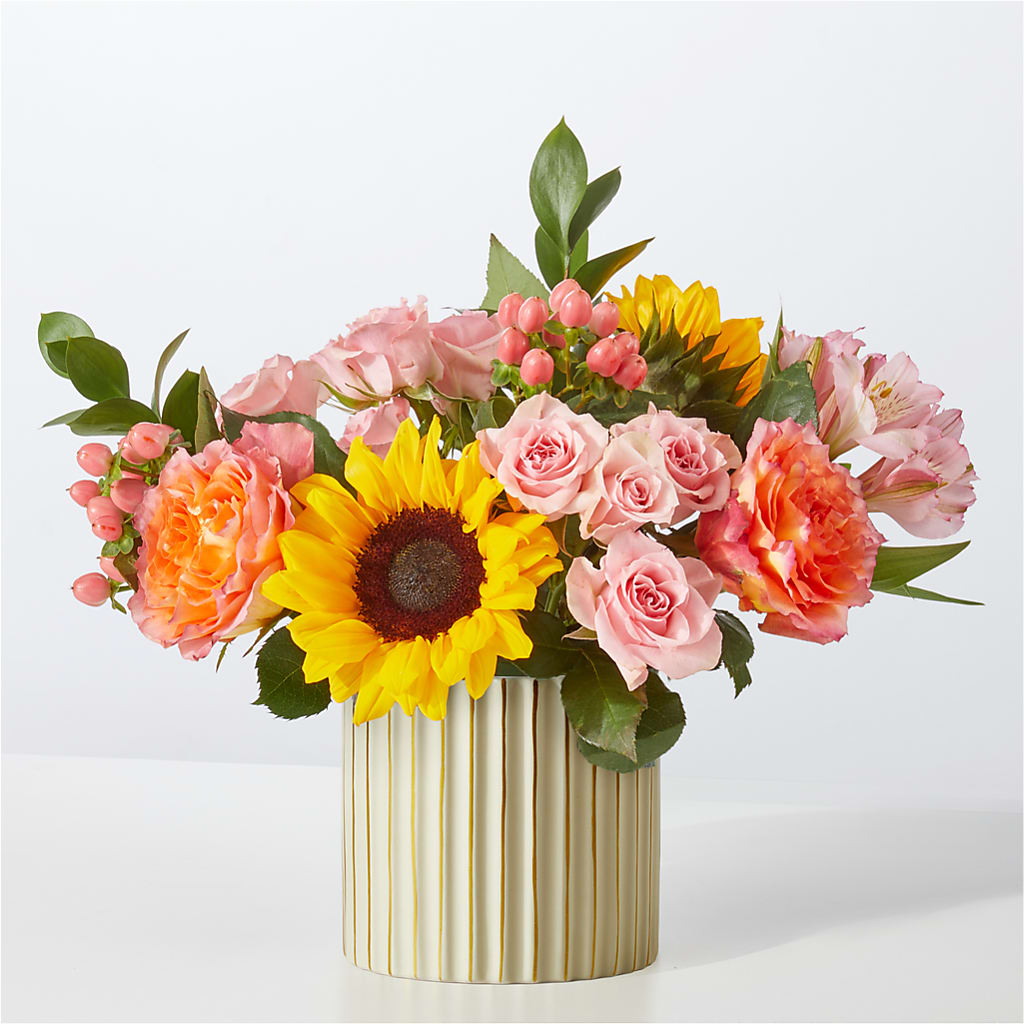 Sun's Out Bouquet – ANITA'S FLOWERS AND ICE CREAM LLC, Passaic NJ