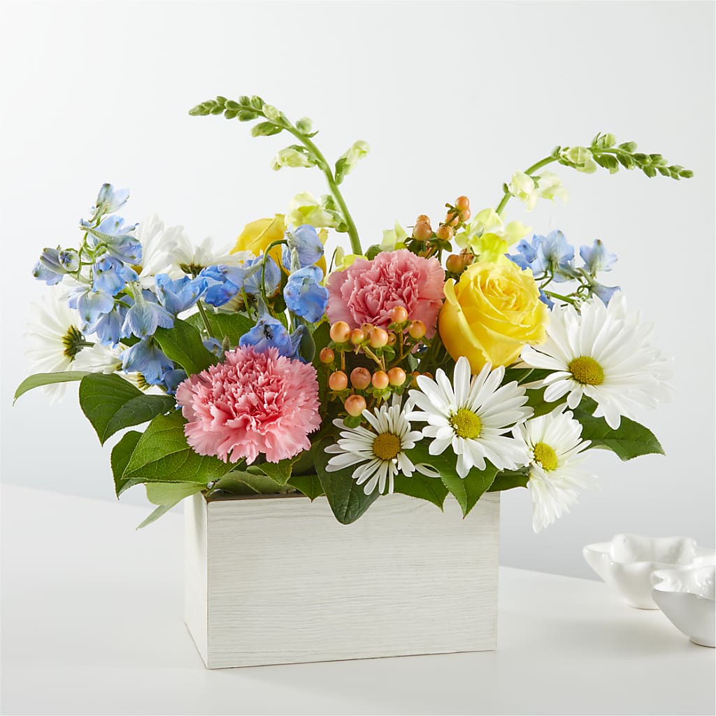 Sun Salutation Box Bouquet – ANITA'S FLOWERS AND ICE CREAM LLC, Passaic NJ