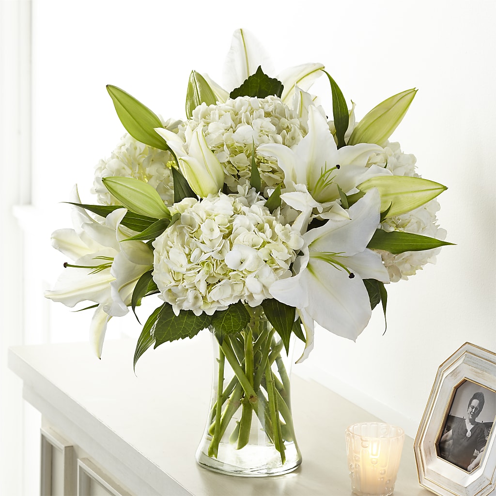 Compassionate Lily Bouquet – ANITA'S FLOWERS AND ICE CREAM LLC, Passaic NJ