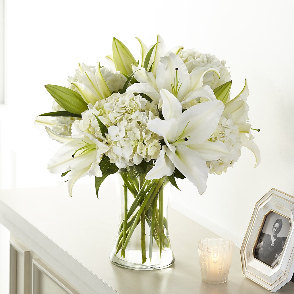 Compassionate Lily Bouquet – ANITA'S FLOWERS AND ICE CREAM LLC, Passaic NJ