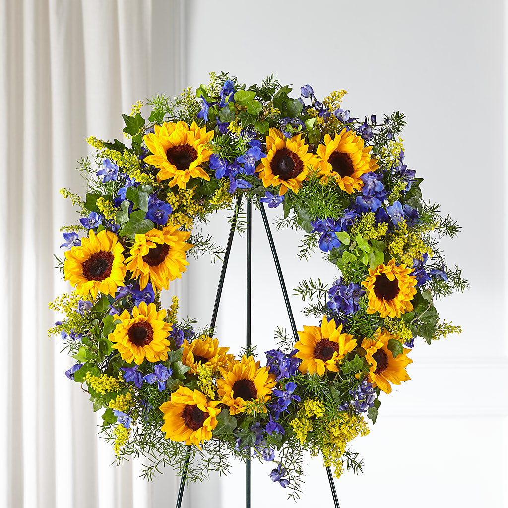 Bright Rays Wreath – ANITA'S FLOWERS AND ICE CREAM LLC, Passaic NJ