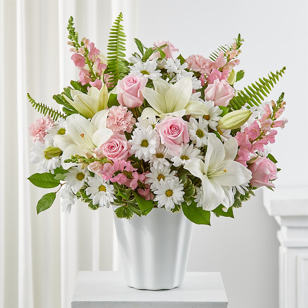 Soft Touch Tabletop Basket – ANITA'S FLOWERS AND ICE CREAM LLC, Passaic NJ