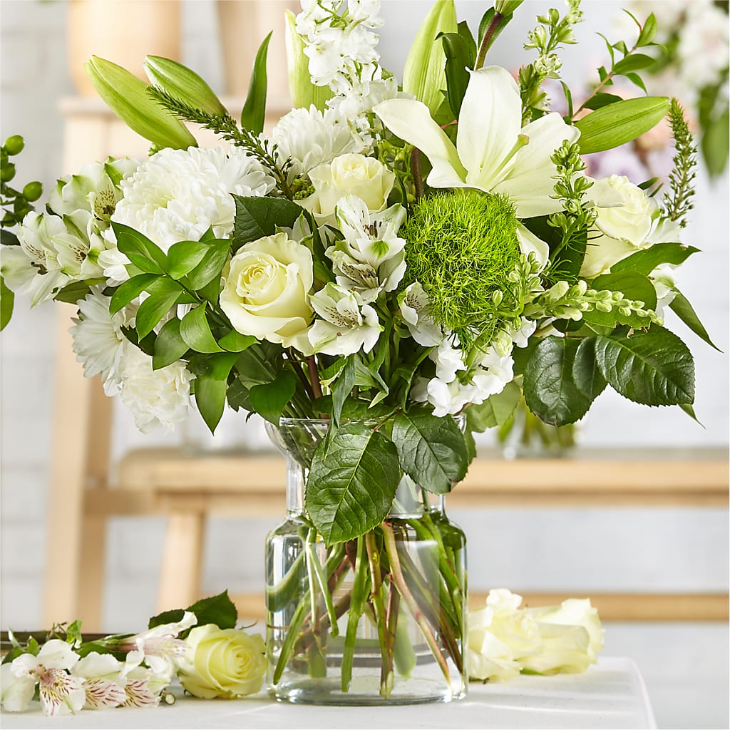 Classic Ivory – A Florist Original – ANITA'S FLOWERS AND ICE CREAM LLC, Passaic NJ