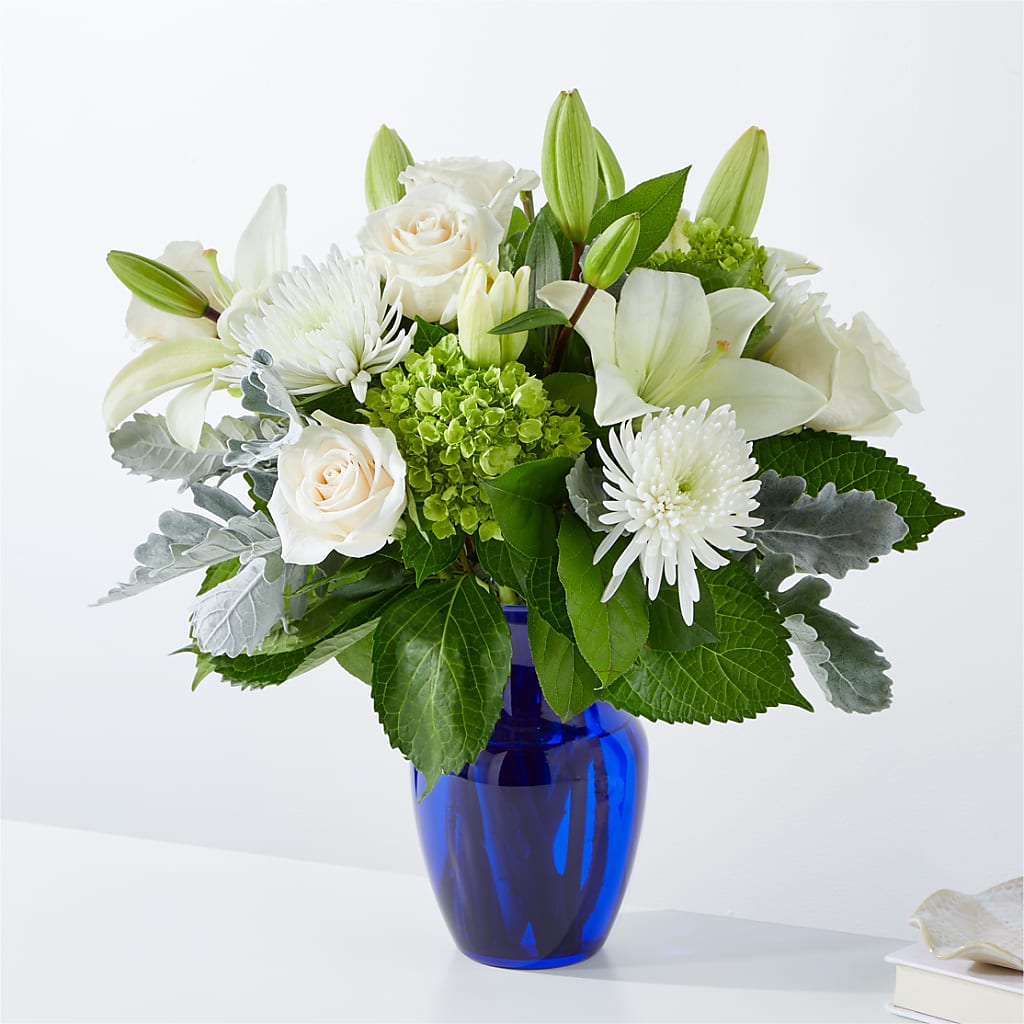 Snowy Dreams Bouquet – ANITA'S FLOWERS AND ICE CREAM LLC, Passaic NJ