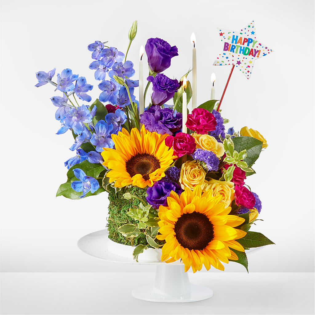 Star of the Day Floral Cake – ANITA'S FLOWERS AND ICE CREAM LLC, Passaic NJ