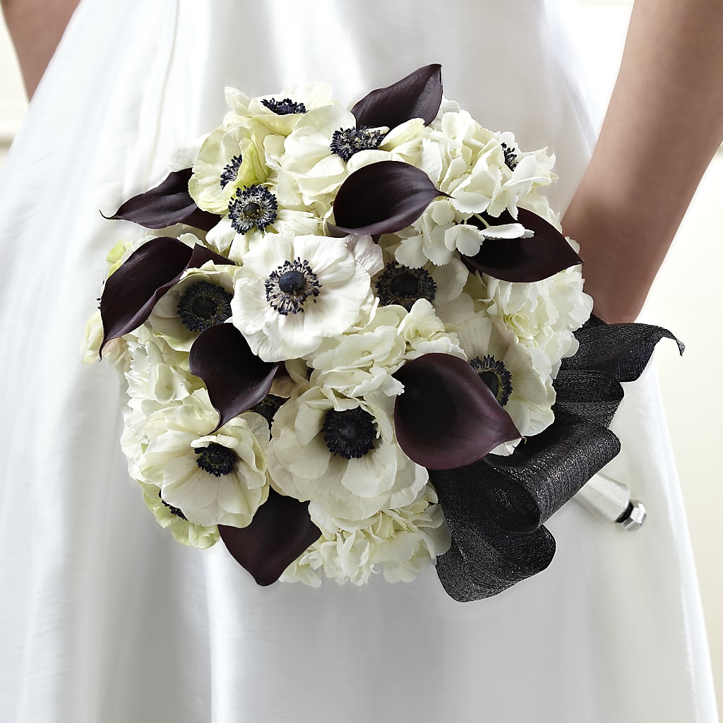 To Have and To Hold Bouquet – ANITA'S FLOWERS AND ICE CREAM LLC, Passaic NJ