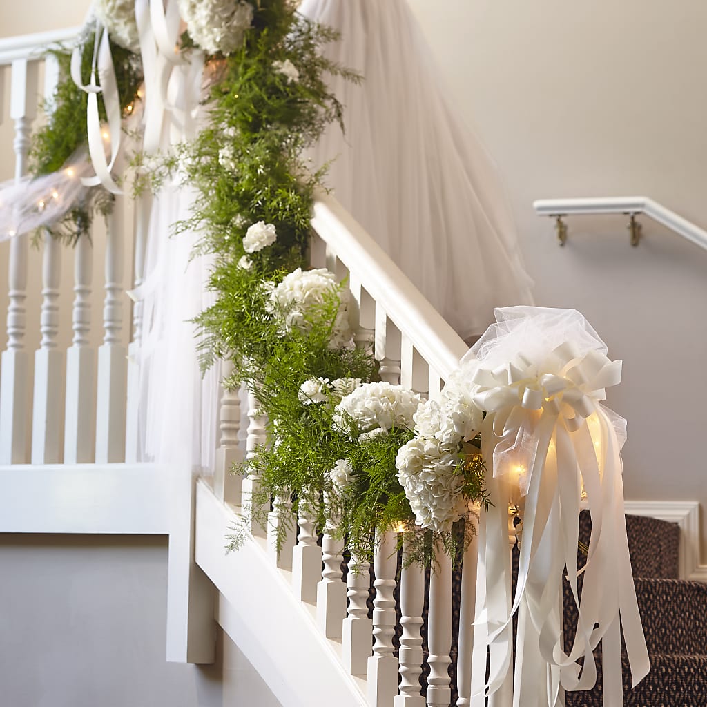 Champagne Dreams Garland – ANITA'S FLOWERS AND ICE CREAM LLC, Passaic NJ