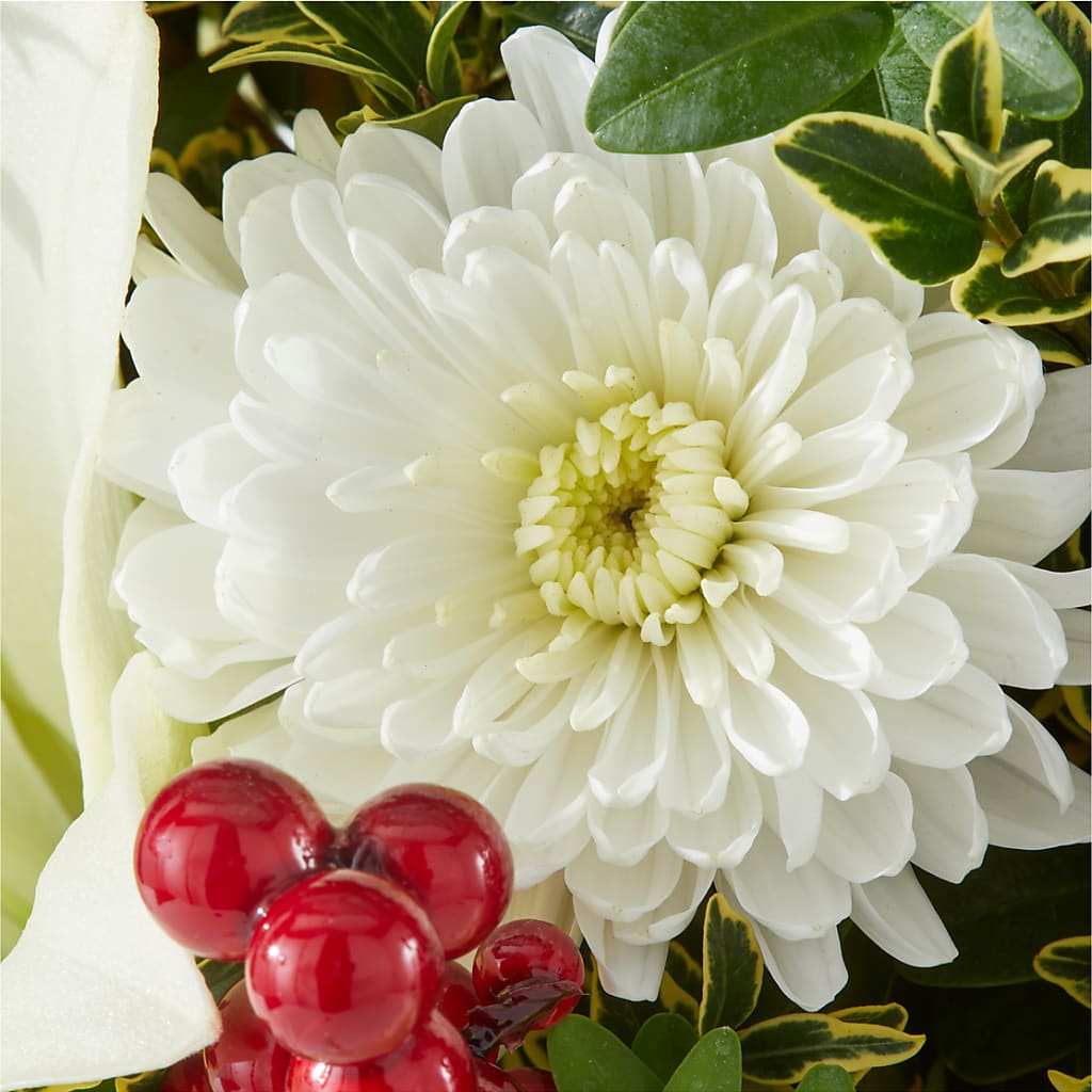 Festive Moments Tree – ANITA'S FLOWERS AND ICE CREAM LLC, Passaic NJ