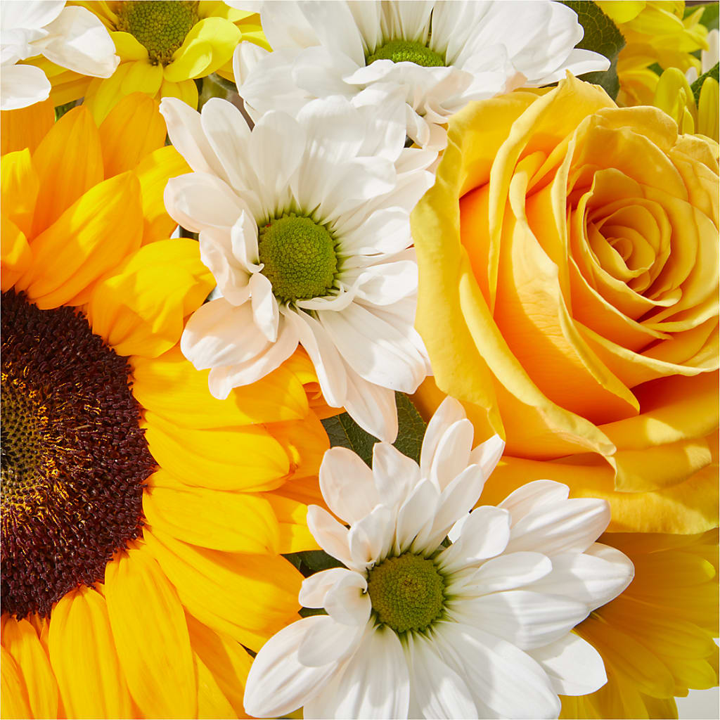 Be Happy Bouquet – ANITA'S FLOWERS AND ICE CREAM LLC, Passaic NJ