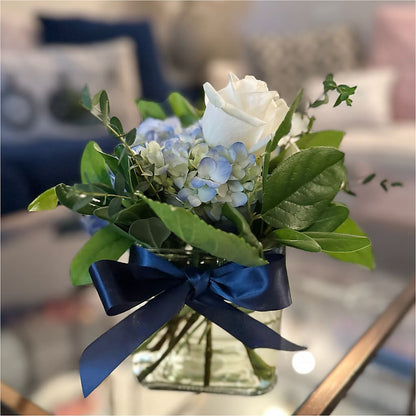 Sky Blue Delight Bouquet – ANITA'S FLOWERS AND ICE CREAM LLC, Passaic NJ
