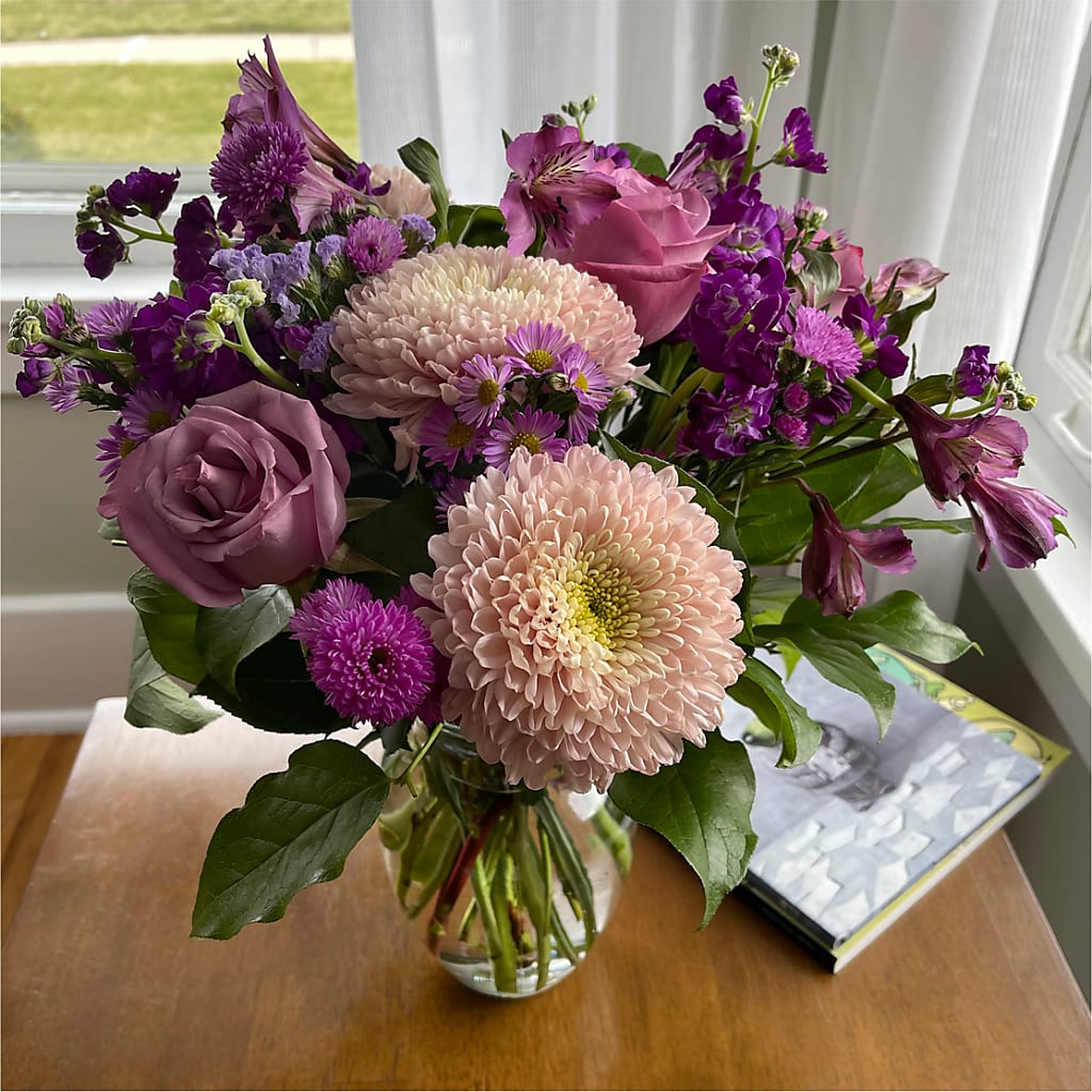 Ultraviolet Bouquet – ANITA'S FLOWERS AND ICE CREAM LLC, Passaic NJ