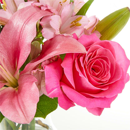 Lots of Love Bouquet – ANITA'S FLOWERS AND ICE CREAM LLC, Passaic NJ