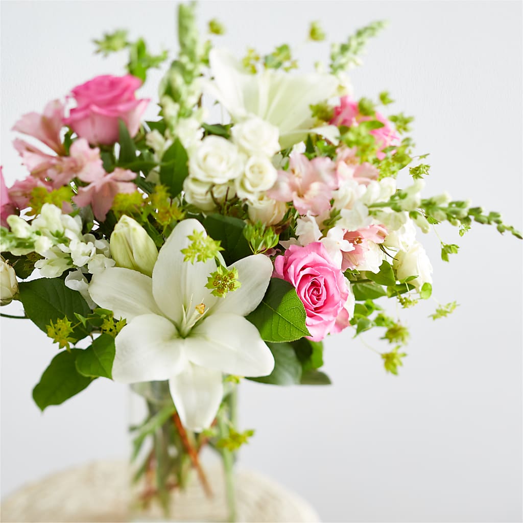 Fondly Bouquet – ANITA'S FLOWERS AND ICE CREAM LLC, Passaic NJ