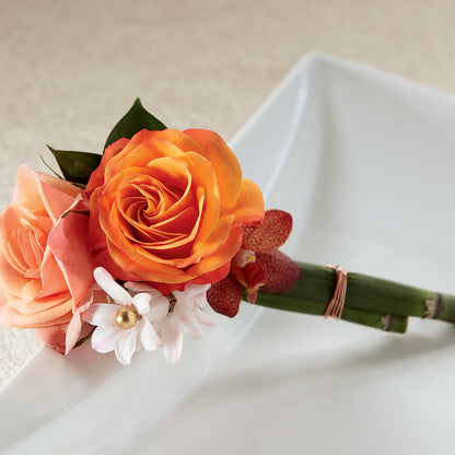Sunset Dream Boutonniere – ANITA'S FLOWERS AND ICE CREAM LLC, Passaic NJ