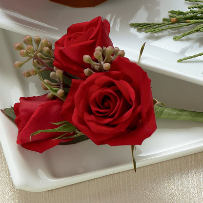 Red Spray Rose Boutonniere – ANITA'S FLOWERS AND ICE CREAM LLC, Passaic NJ